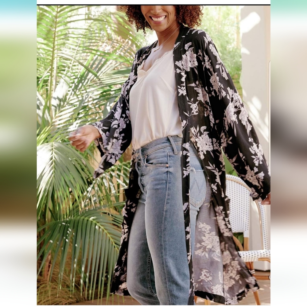 Spiritual gangster maya kimono black with floral print OS - Picture 2 of 8